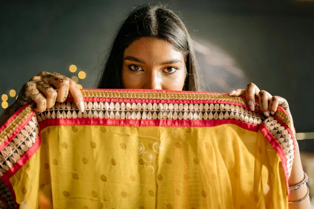 dupatta, cultural appropriation, fashion, scarf, calling dupatta a Scandinavian scarf, cultural appropriation of dupatta