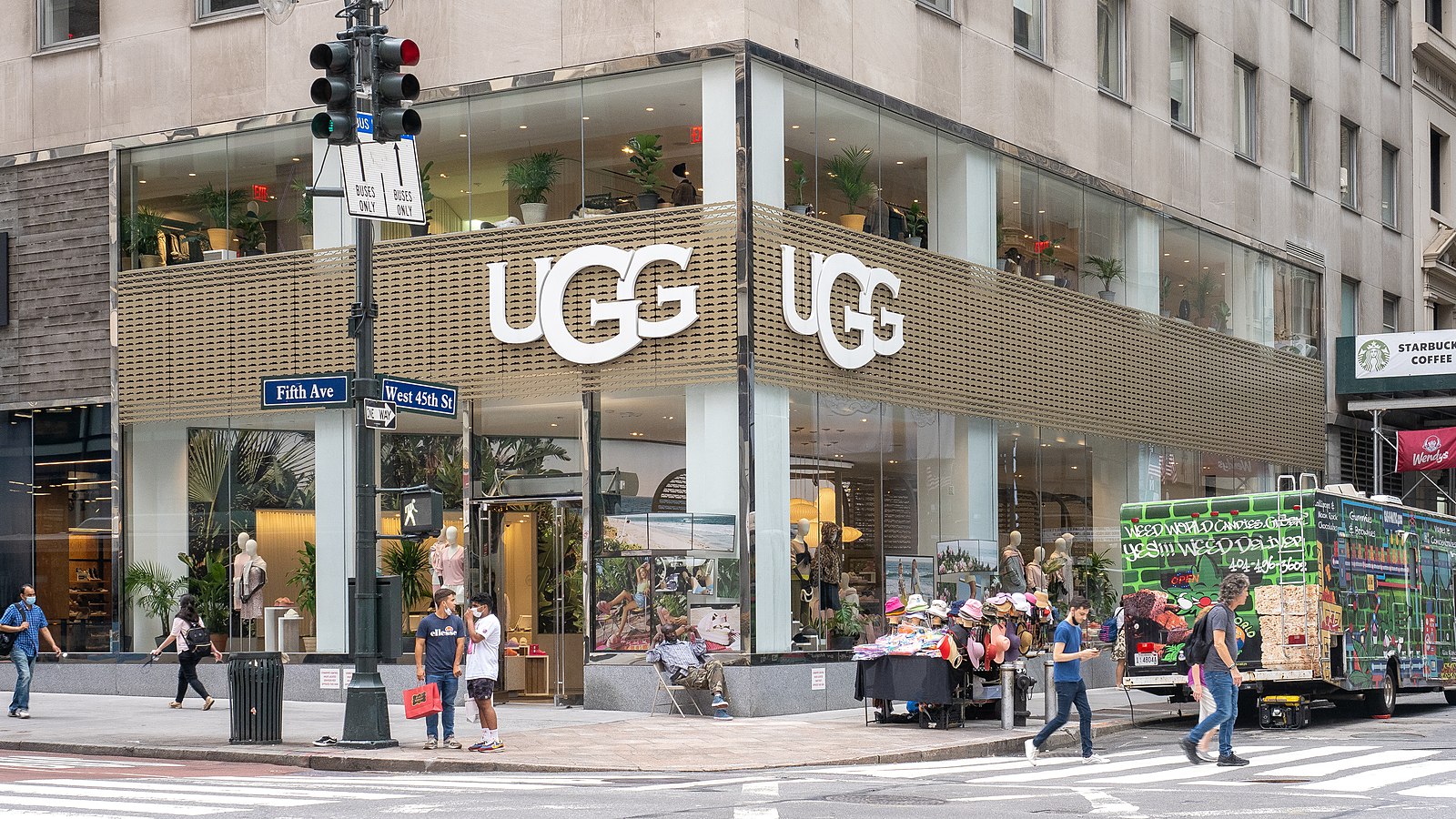 UGG