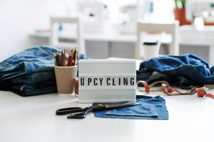 Denim Upcycling Ideas, Using Old Jeans, Repurposing Jeans, Reusing Old Jeans, Upcycle Stuff