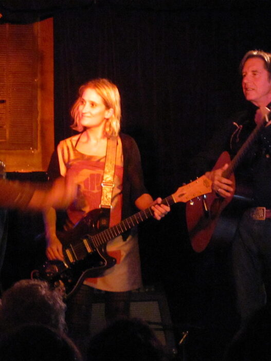 Remembering Jill Sobule: All about her music journey and fashion - jill sobule, jill sobule "i kissed a girl" meaning | Comprehensive guide and analysis