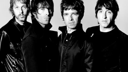oasis, oasis band, oasis britpop style, britpop revival fashion