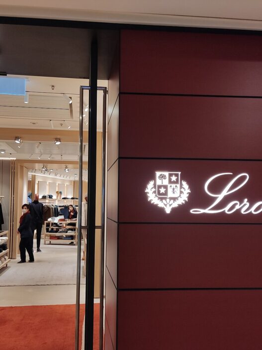 Loro Piana, labor, workers, Loro Piana, labour laws, Loro Piana labor practices, Loro Piana worker rights, fashion labour