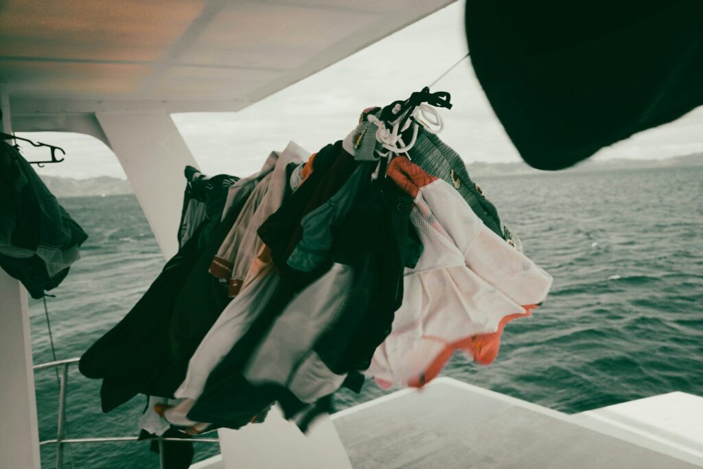 slow fashion, fast fashion